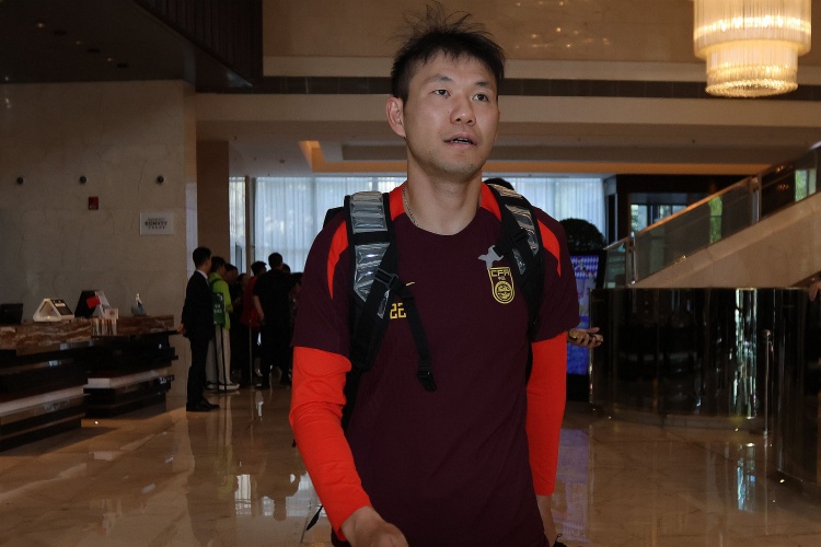 媒體人：如果李源一沒傷沒病，他落選名單在邏輯上講不出合理性